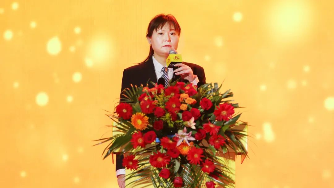 李琳.jpg 李琳.jpg